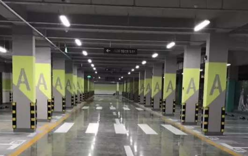 一個水馬能裝多少水? 一般可以裝載5到20升的水量 一個水馬能裝多少水? 一般可以裝載5到20升的水量