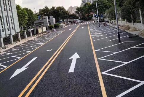 道路劃線設(shè)計(jì),為安全出行保駕護(hù)航 道路劃線設(shè)計(jì),為安全出行保駕護(hù)航