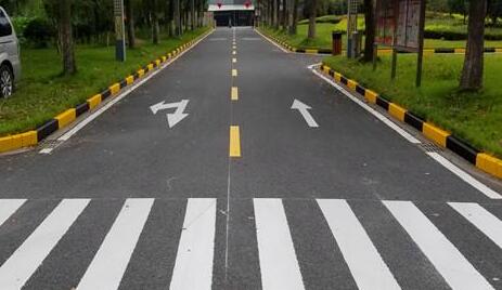 廠區劃線施工選對團隊很關鍵！專業團隊包工包料